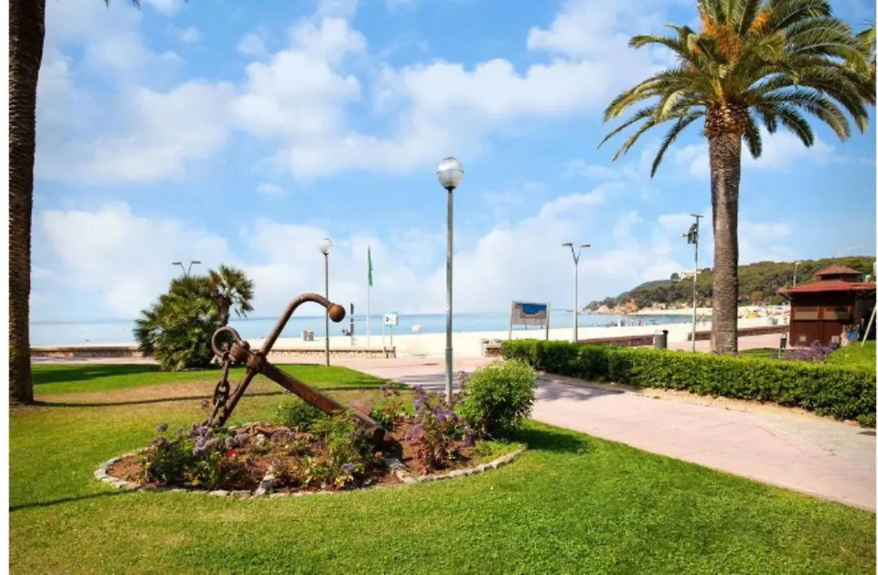 Apartment One Bedroom Flat In Fenals Lloret De Mar For 4 People