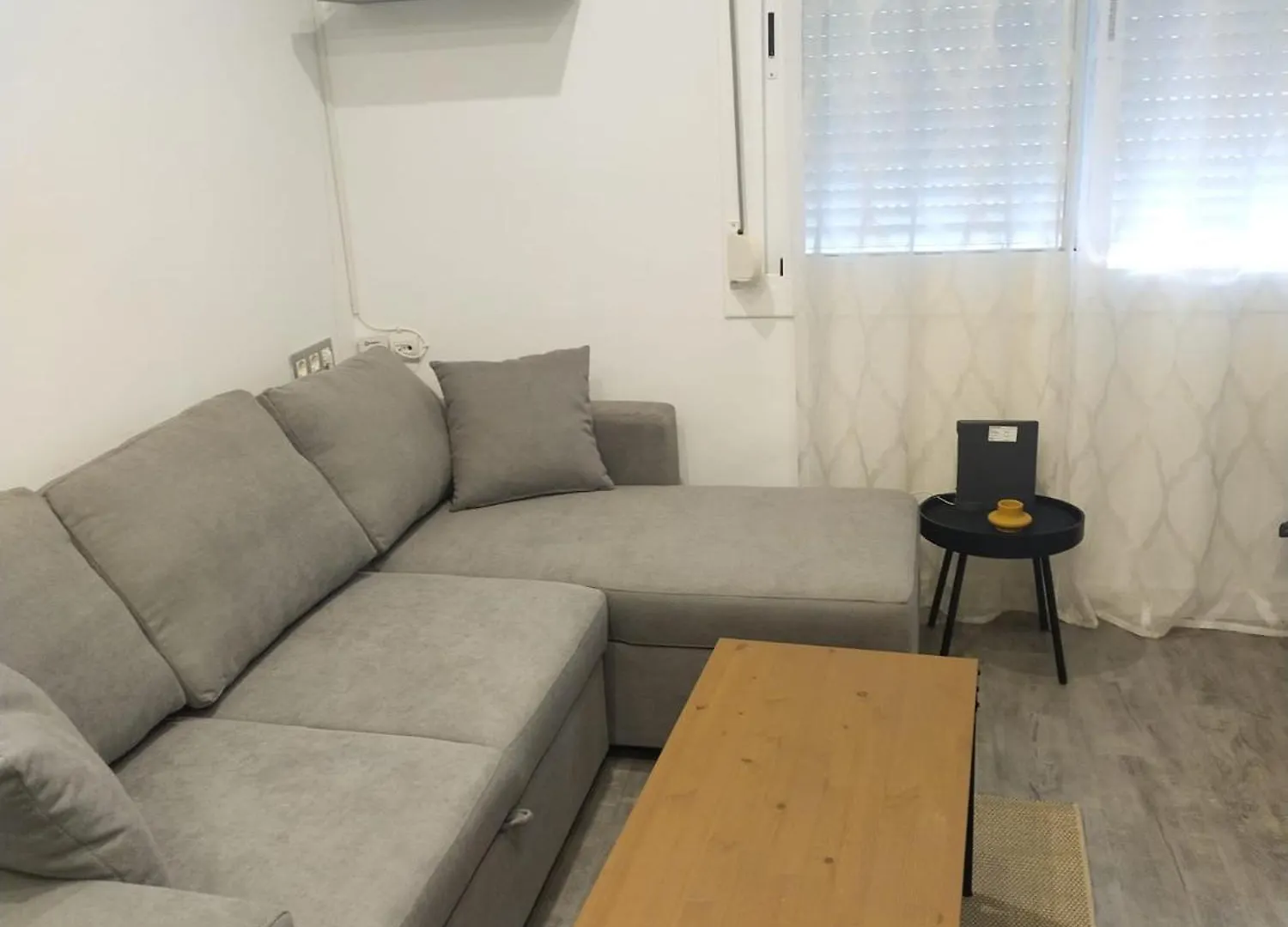 One Bedroom Flat In Fenals Lloret De Mar For 4 People 0*,